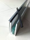 Poręcz aluminiowa w kształcie litery U Bezramowa szklana poręcz Używana z pomalowaną powierzchnią